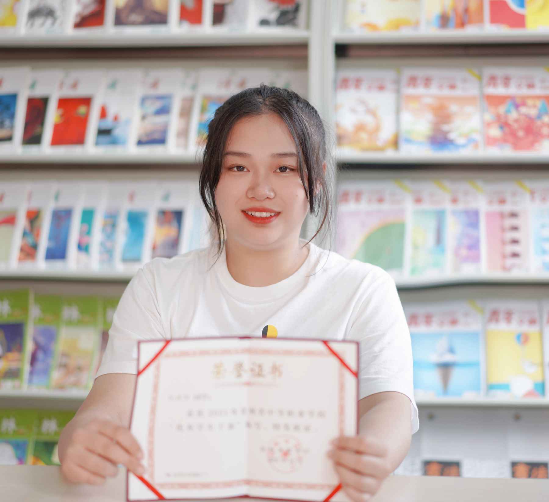 阮詩陽 19級學(xué)前教育11班 省級優(yōu)秀學(xué)生干部